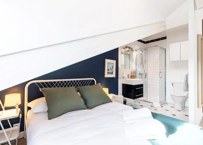Deroulede - Superb Studio Suite W Ac Downtown